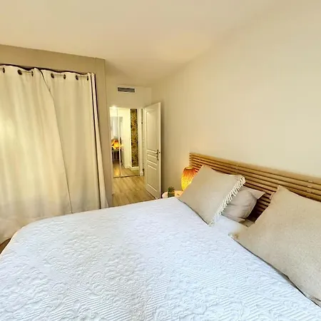 Charmant 2 Pieces Port Vauban Apartment *